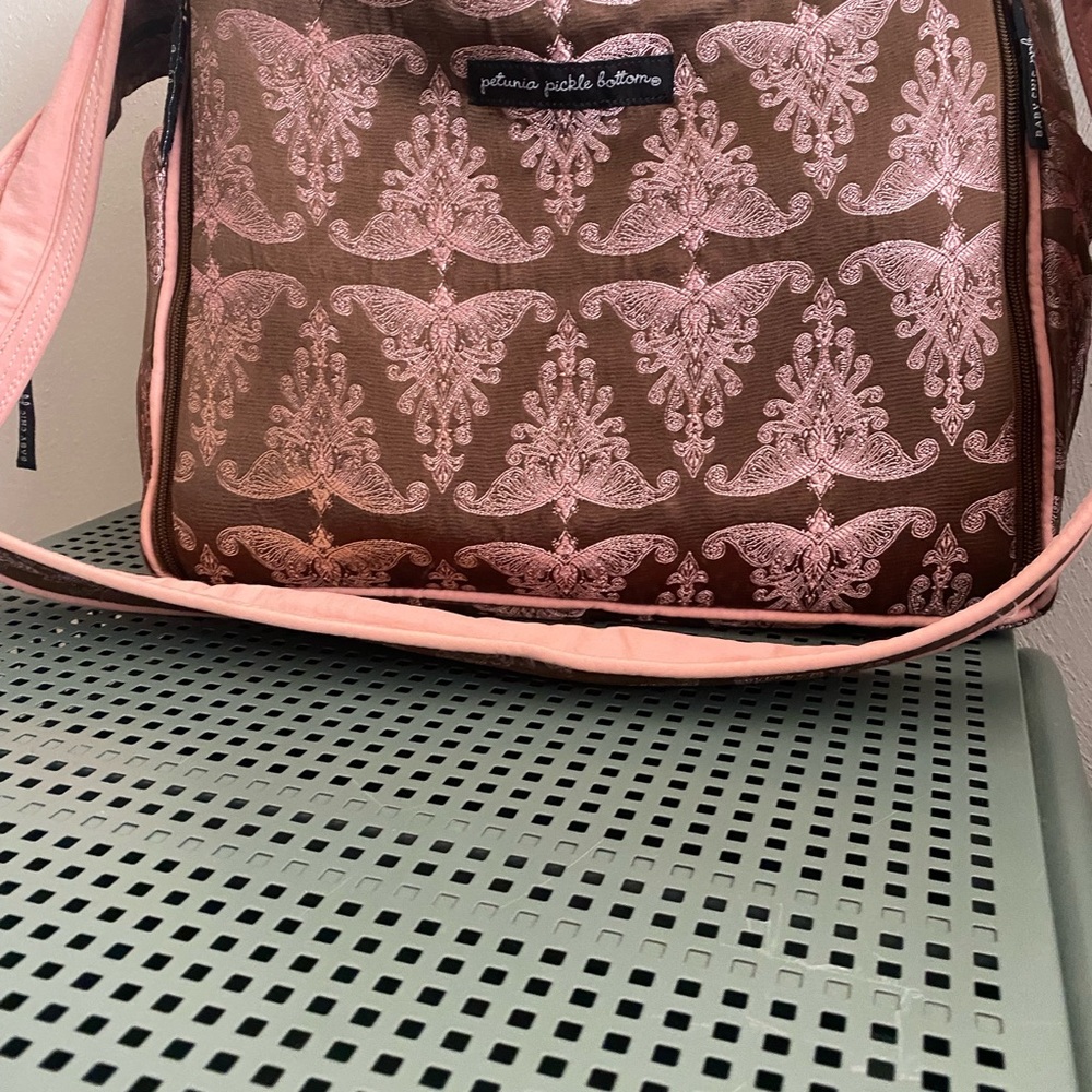 Petunia Pickle Bottom Diaper Bag - Picture 3 of 4